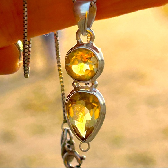 Genuine natural citrine pedant Sterling silver 925 - Picture 1 of 10